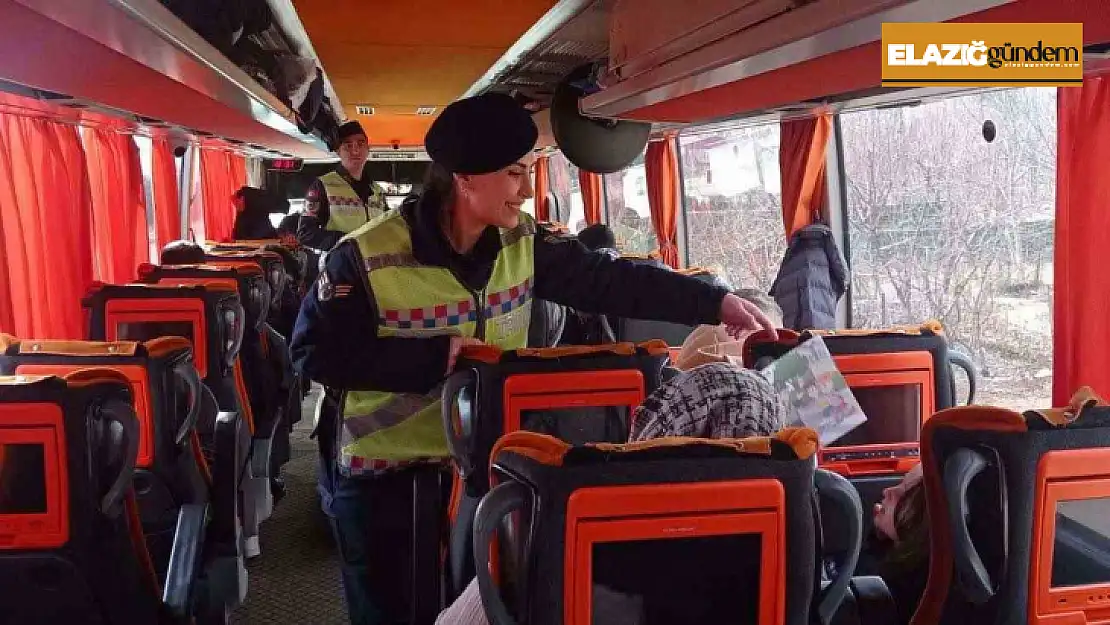 Elazığ'da yolculara trafik eğitimi verildi