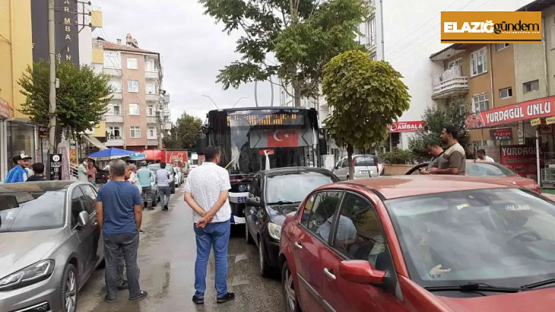 Elazığ'da zincirleme trafik kazası