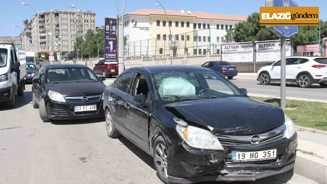 Elazığ'da zincirleme trafik kazası: 3 yaralı