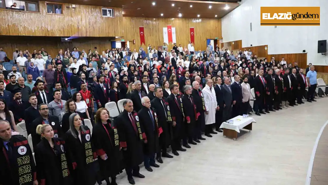 Elazığ'daki mezuniyet töreninde gözyaşları sel oldu