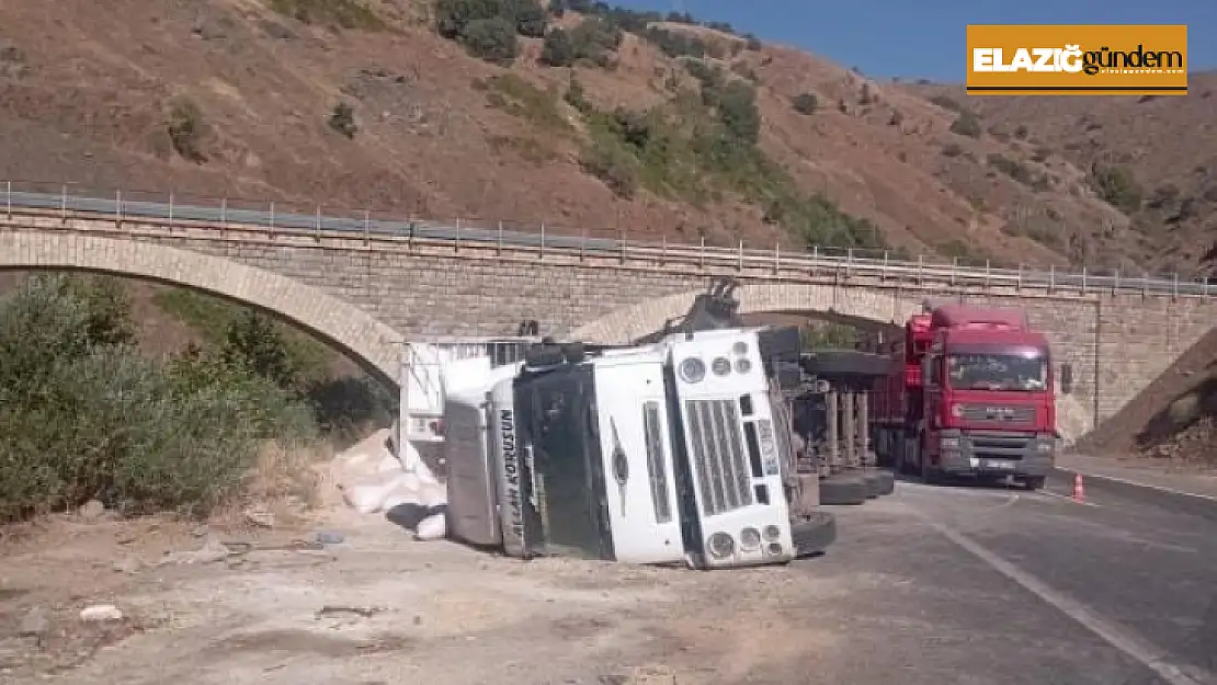 Elazığ tır devrildi: 1 yaralı