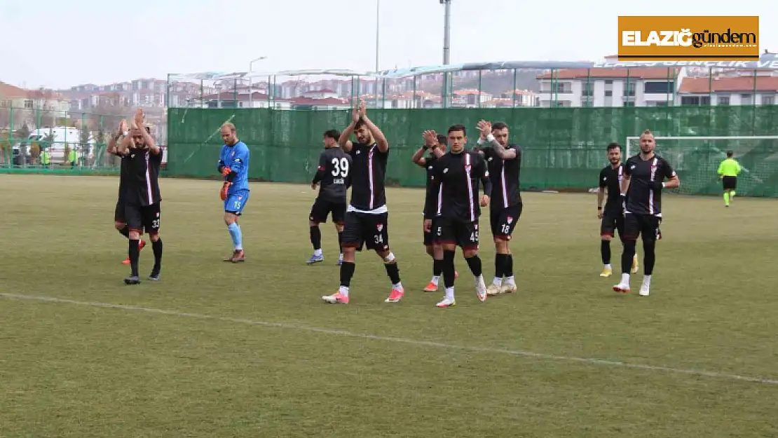 Elazığspor 19 futbolcuyla Kütahya'ya gidecek