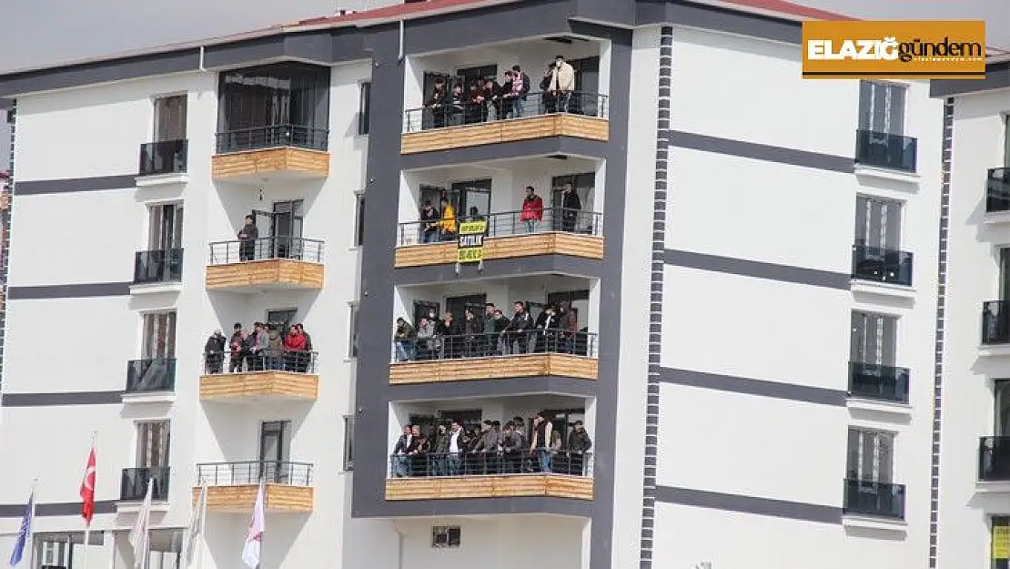Elazığspor aşkı engel tanımıyor