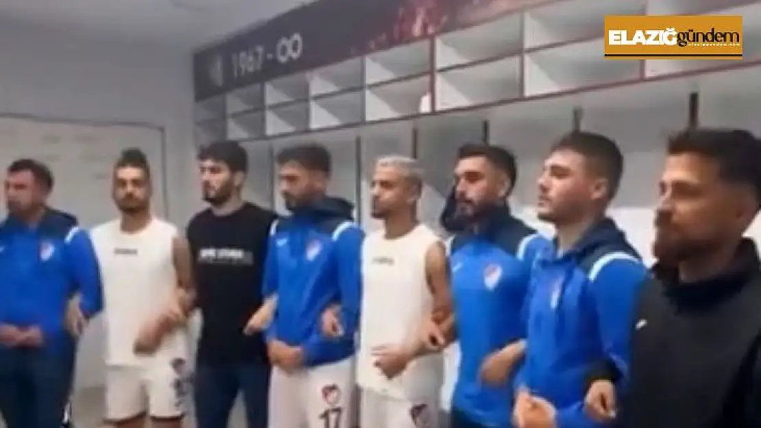 Elazığspor'dan halaylı galibiyet paylaşımı