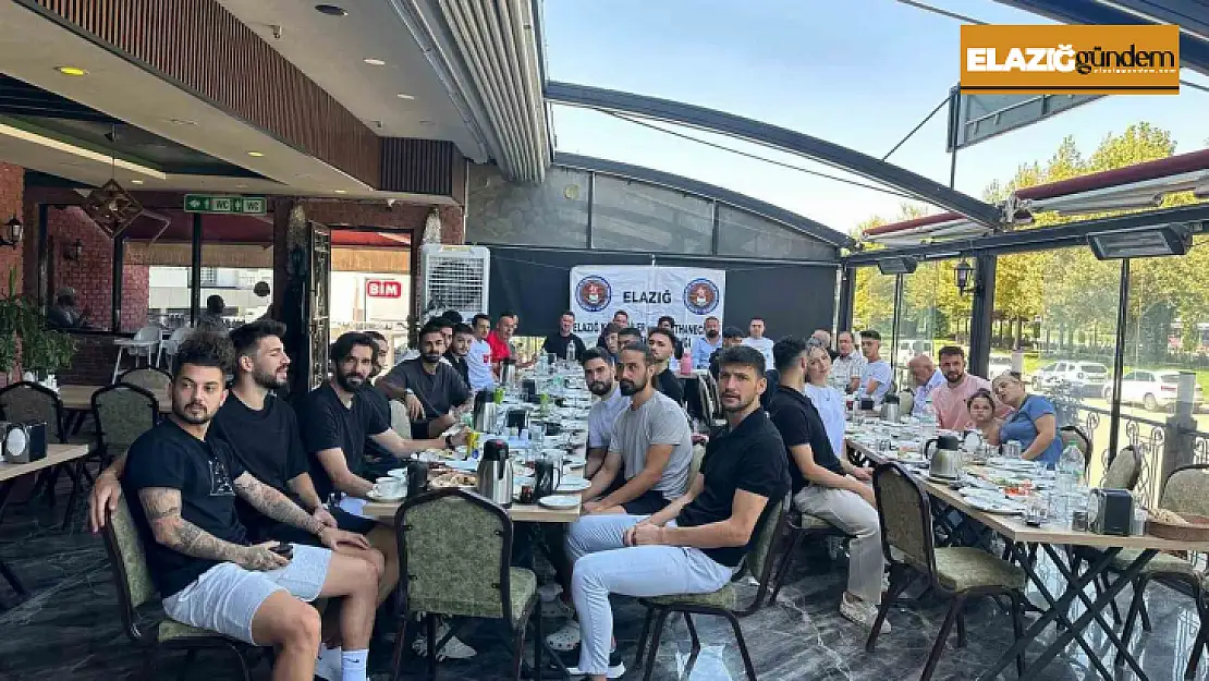 Elazığspor maç öncesi bir araya geldi