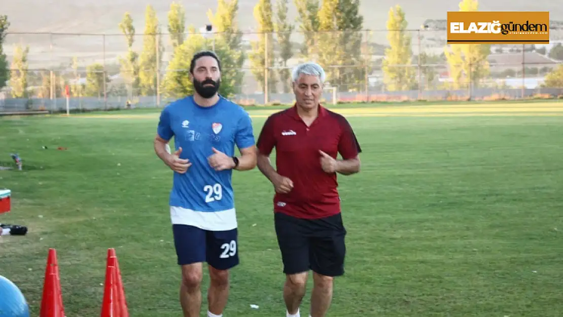 Elazığspor'un 39 yaşındaki kaptanı Yiğitcan, yıllara meydan okuyor