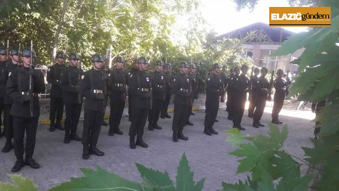 Hayatını kaybeden Kıbrıs gazisi Elazığ'da son yolculuğuna uğurlandı