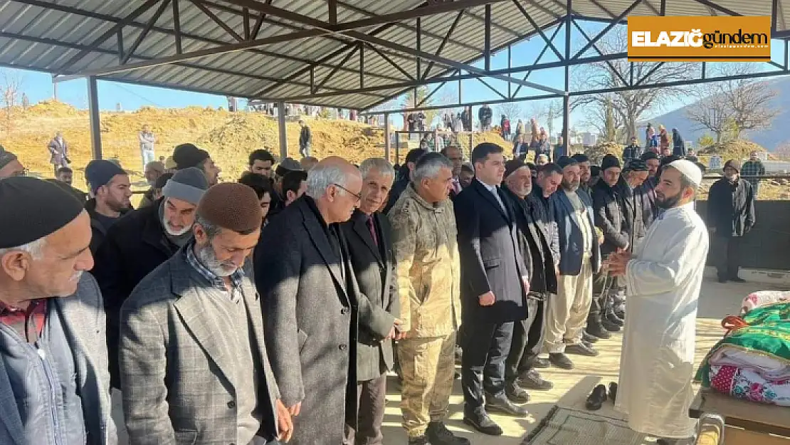 Hayatını kaybeden Kıbrıs gazisi Elazığ'da son yolculuğuna uğurlandı