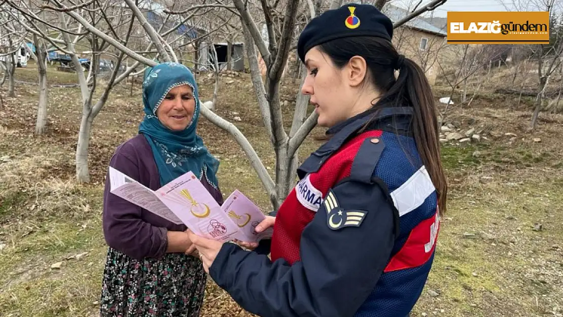 Jandarma, öğrenci ve vatandaşları bilgilendirdi