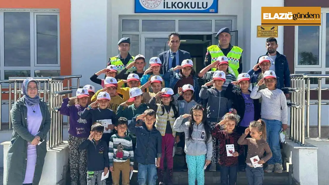 Jandarmadan öğrencilere trafik eğitimi