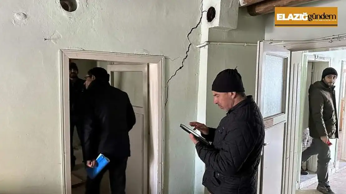 Karakoçan'da hasarlı binalar kontrol ediliyor