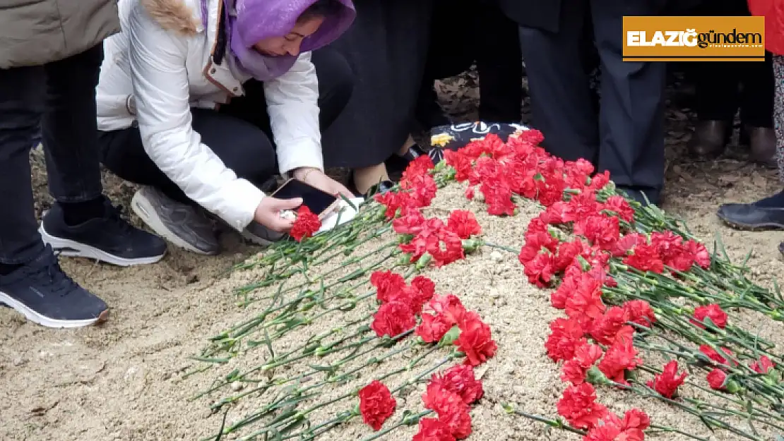 Kocasının katlettiği kadın toprağa verildi