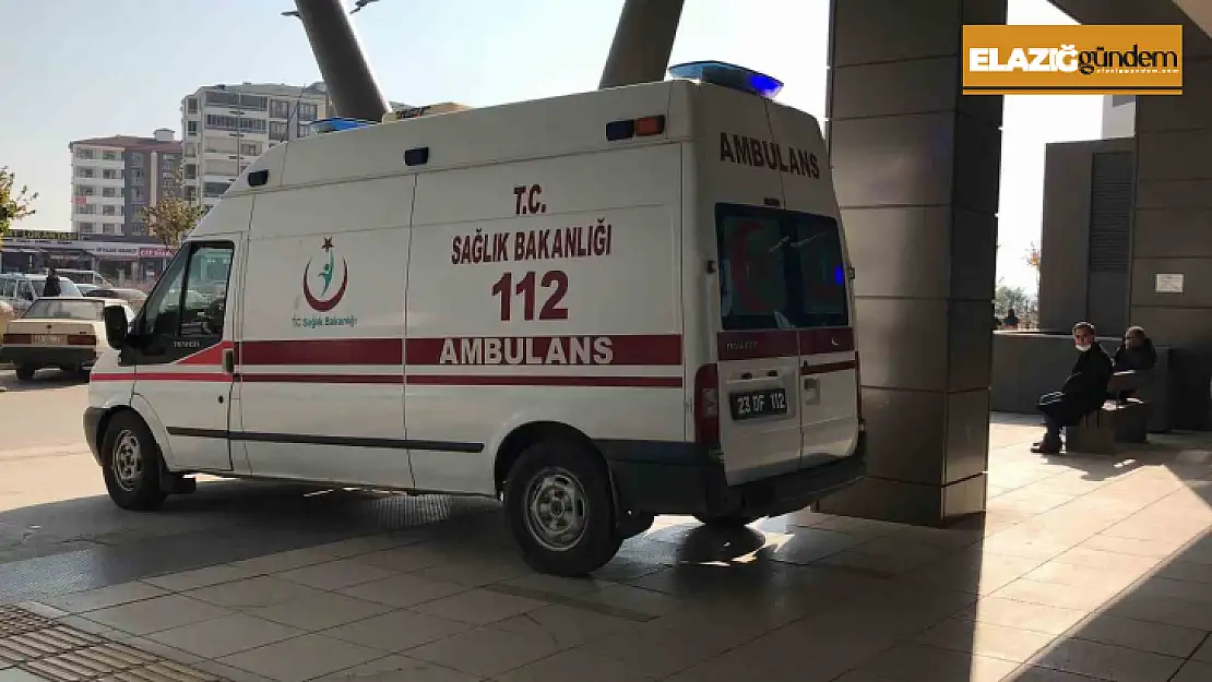 Mahallede alkol alan şahısları uyaran muhtar bıçaklandı