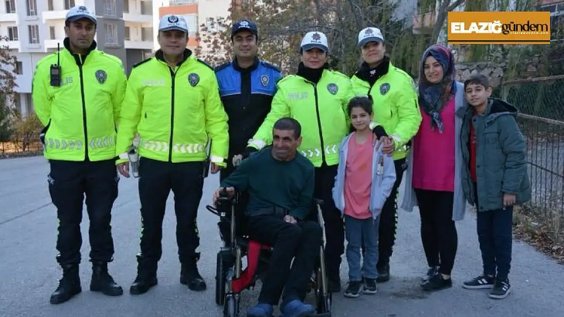 Polisin örnek davranışı üzerine hayırsever tarafından engelli şahsa akülü araç hediye edildi