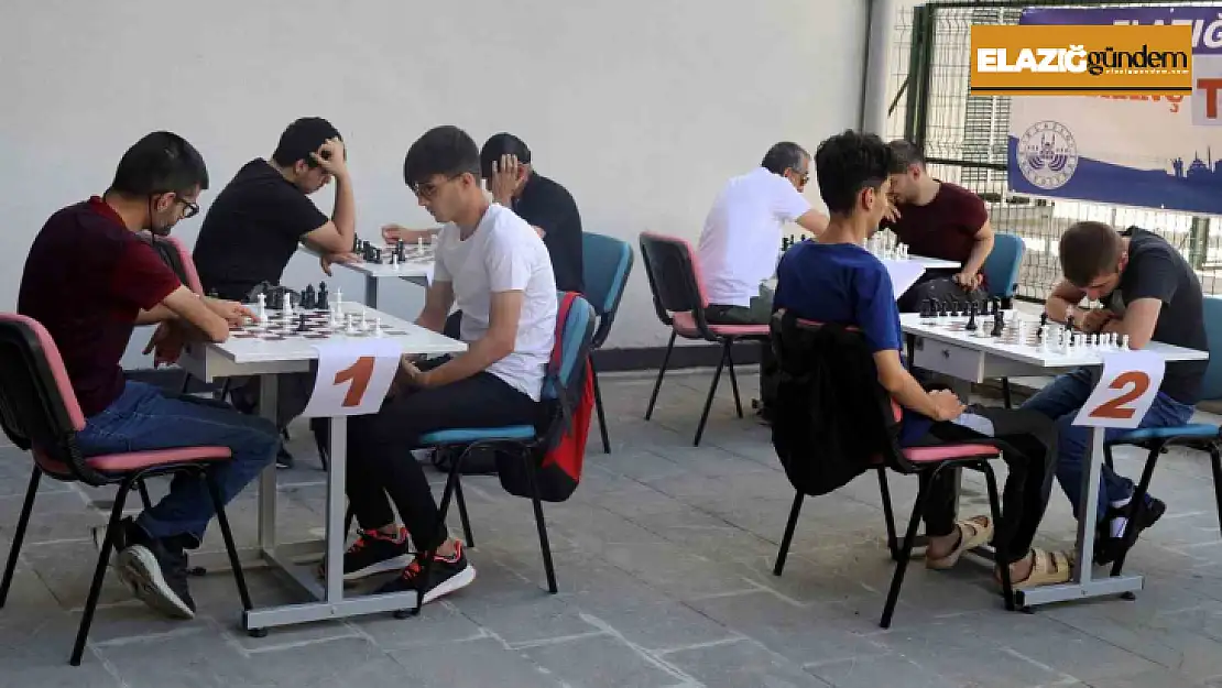 Satranç turnuvasında heyecan dolu anlar yaşandı