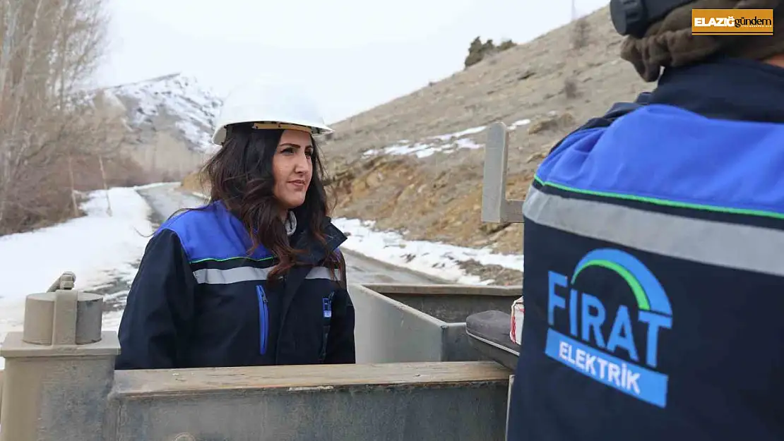 Şebeke operasyonuna kadın eli değdi: 4 il, 38 ilçenin elektriği ondan soruluyor