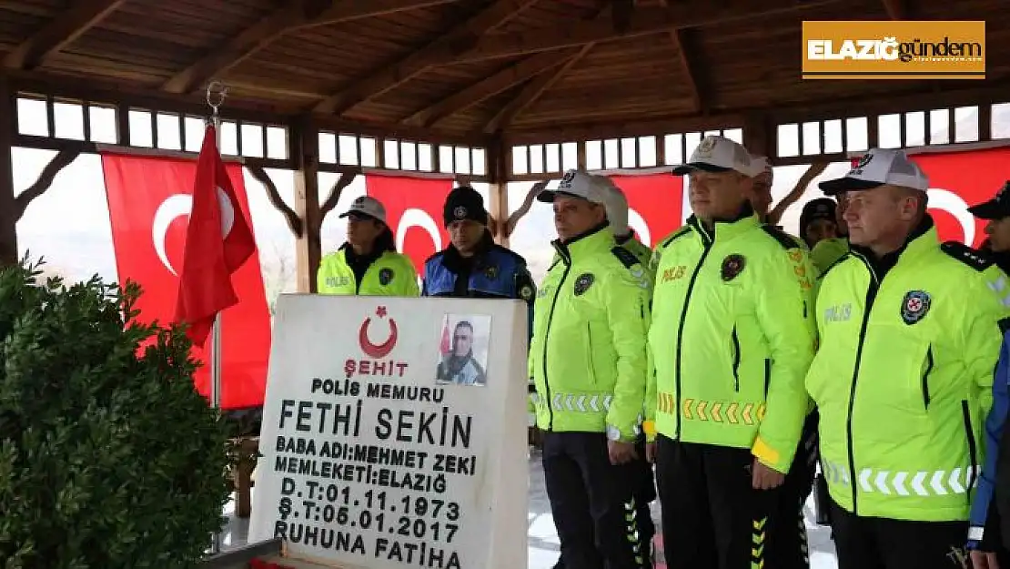 Şehit polis Fethi Sekin kabri başında anıldı