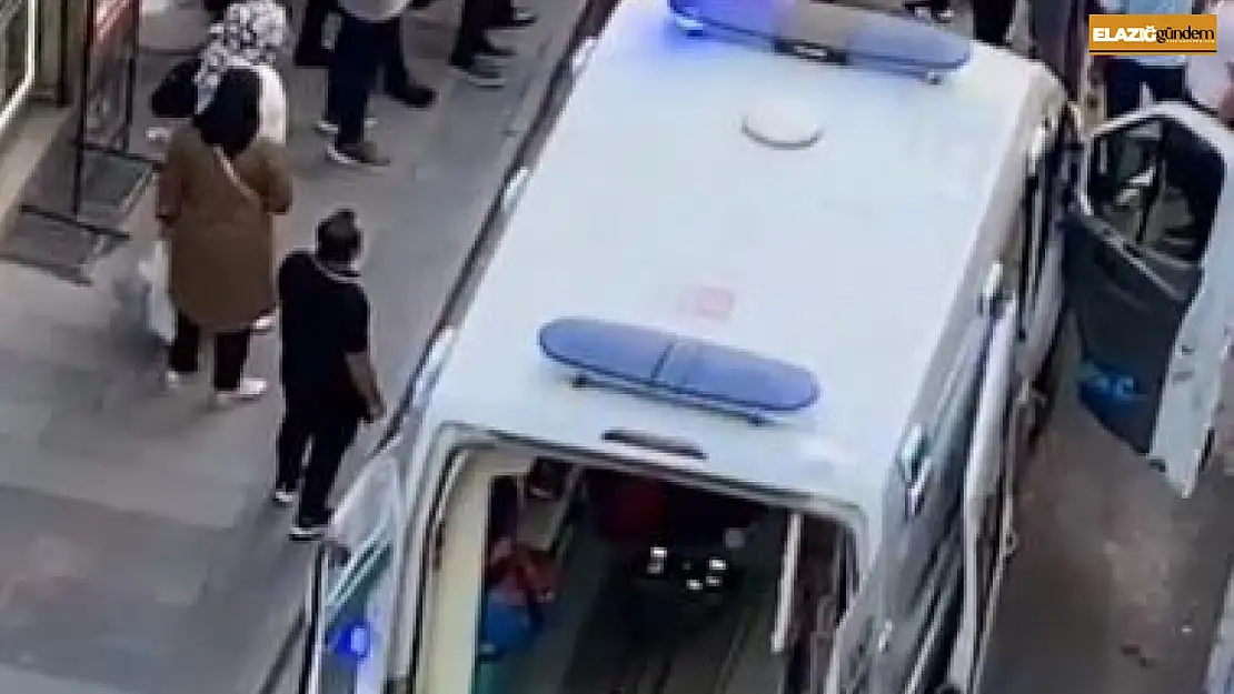 Sokak ortasında kalbi duran şahıs, vatandaşın kalp masajı ile hayata döndü