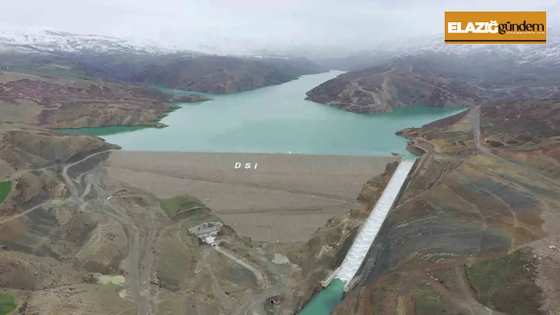 Tam doluluğa ulaşıp su tahliyesine başlanan Kanatlı Barajı, can suyu olacak