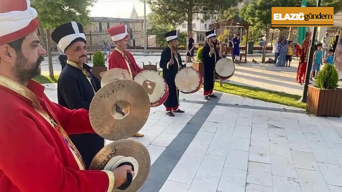 Tarihi mahalle Harput'ta mehter etkinliği