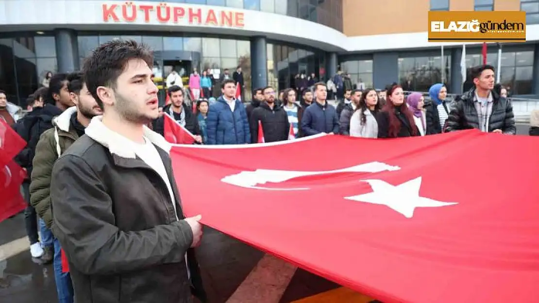 Üniversiteli öğrencilerden 'Teröre Lanet' yürüyüşü