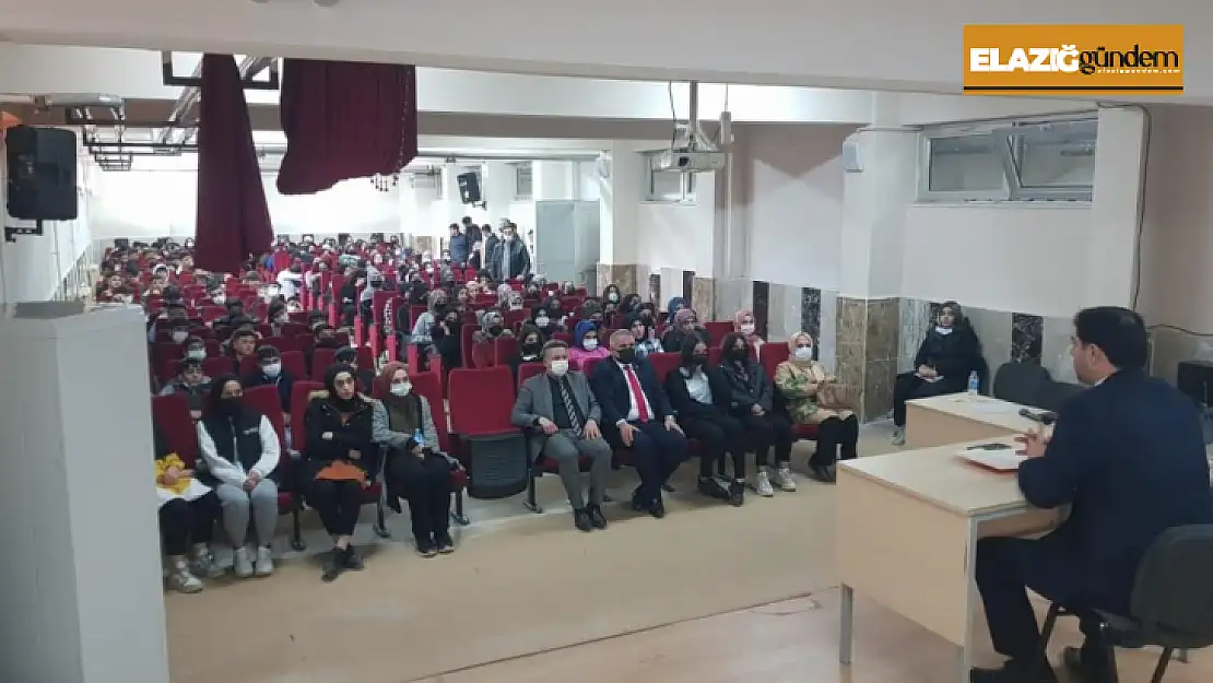 Yazıkonak Belediyesinden öğrencilere eğitim semineri