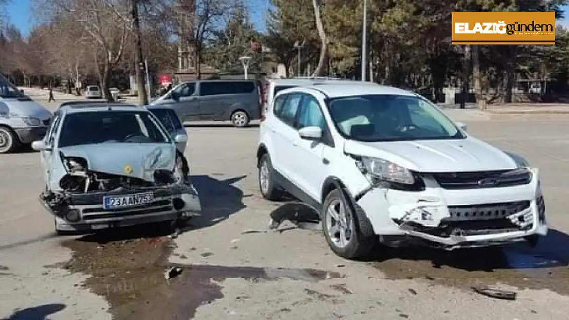 Zübeyde Hanım Caddesi'nde trafik kazası