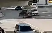 Elazığ'da hafif ticari araçlar çarpıştı