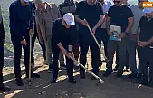 Vali Hatipoğlu, 3 bin yıllık tarihi Palu Kalesi için ilk kazmayı vurdu