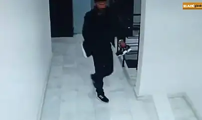 Elazığ'da ayakkabı hırsızlığı kamerada