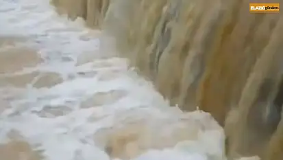 Elazığ'da yağışlar dereleri coşturdu