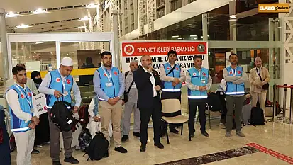 Elazığ'dan ilk hac kafilesi dualarla uğurlandı