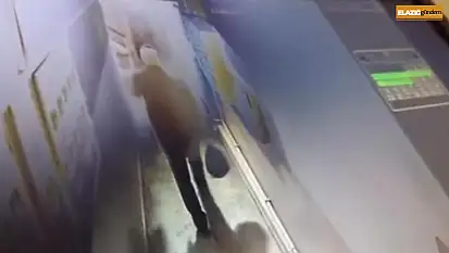 İki farklı motosiklet hırsızlığı, iki farklı kamerada: Birisi çaldı, diğeri kaçtı