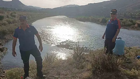 14 yaşındaki çocuk Murat Nehri'nde kayboldu