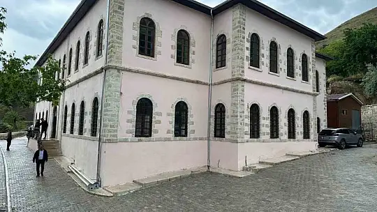 260 yıllık Hükümet Konağının restorasyonu bitti, hizmete başladı
