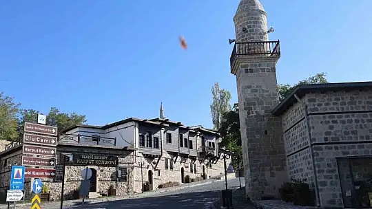 4 büyük deprem gören 5 bin yıllık tarihi mahalle dimdik ayakta