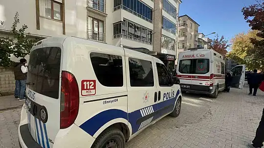 85 yaşındaki adam 4'üncü kattan düşerek öldü