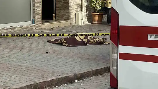 85 yaşındaki adam 4'üncü kattan düşerek öldü