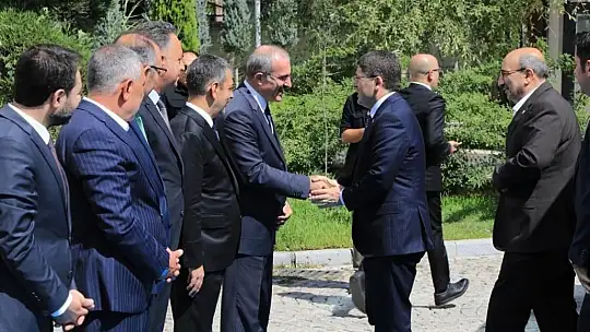 Adalet Bakanı Tunç, 'Deprem sonrasında tespit davaları ve diğer davalarla ilgili ihtiyacı karşılayabilecek 131 yeni mahkeme kurulmasını sağladık'