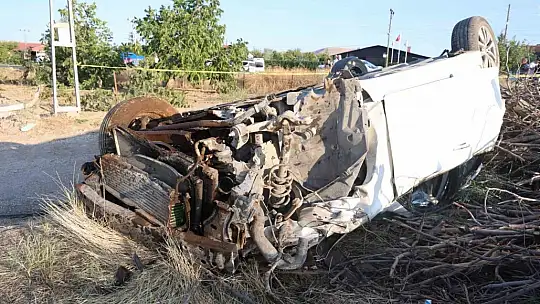Ağaçları kırıp tarlaya uçtu, tekerleği ise 50 metre uzaklıktaki bahçeye fırladı