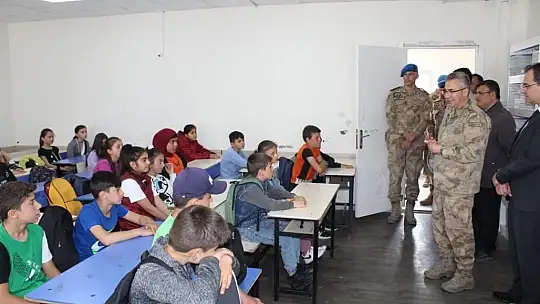 Ahıska Türklerine özel ziyaret: Komandolar teşekkür etti