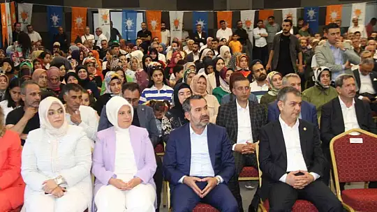AK Parti Elazığ İl Başkanlığında bayramlaşma töreni