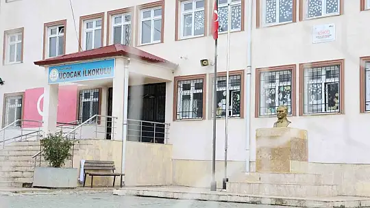 Arama motorunda gördü: Belediye başkanı okula 'Messi' isminin verilmesi için harekete geçti