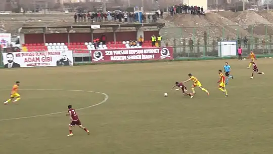 Maçın hekemine tepkiler sürüyor!