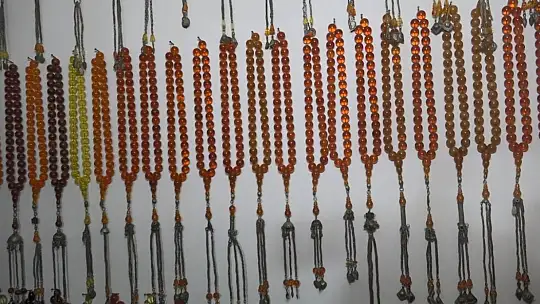 Tüfekten radyoya 40 bine yakın antika eşya biriktirdi