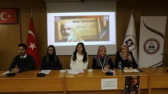 İstiklal Marşı ve Mehmet Akif Ersoy paneli düzenlendi