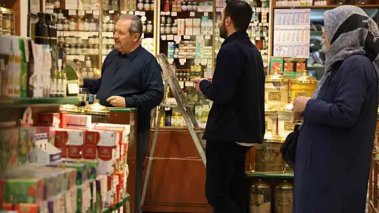 Bahar nezlesi olan vatandaşlar soluğu aktarlarda aldı
