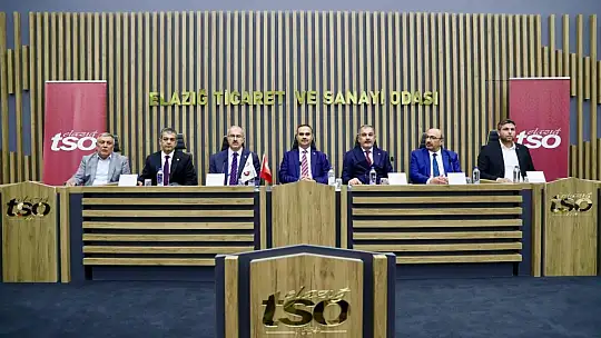Bakan Kacır, iş dünyası ile bir araya geldi