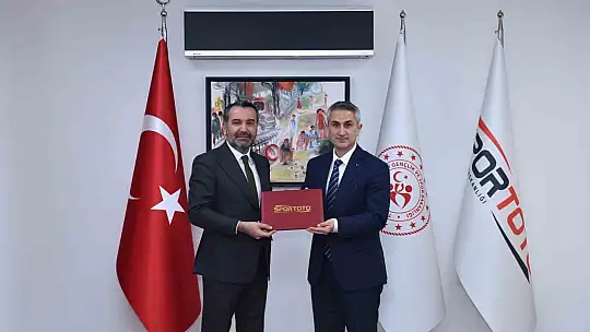 Başkan Şerifoğulları, Elazığ'a hizmet etmeye devam ediyor