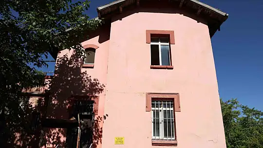 Başkan Seyrek: ''Atıl durumdaki tescilli 2 lojman, halk kütüphanesi yapılabilir''